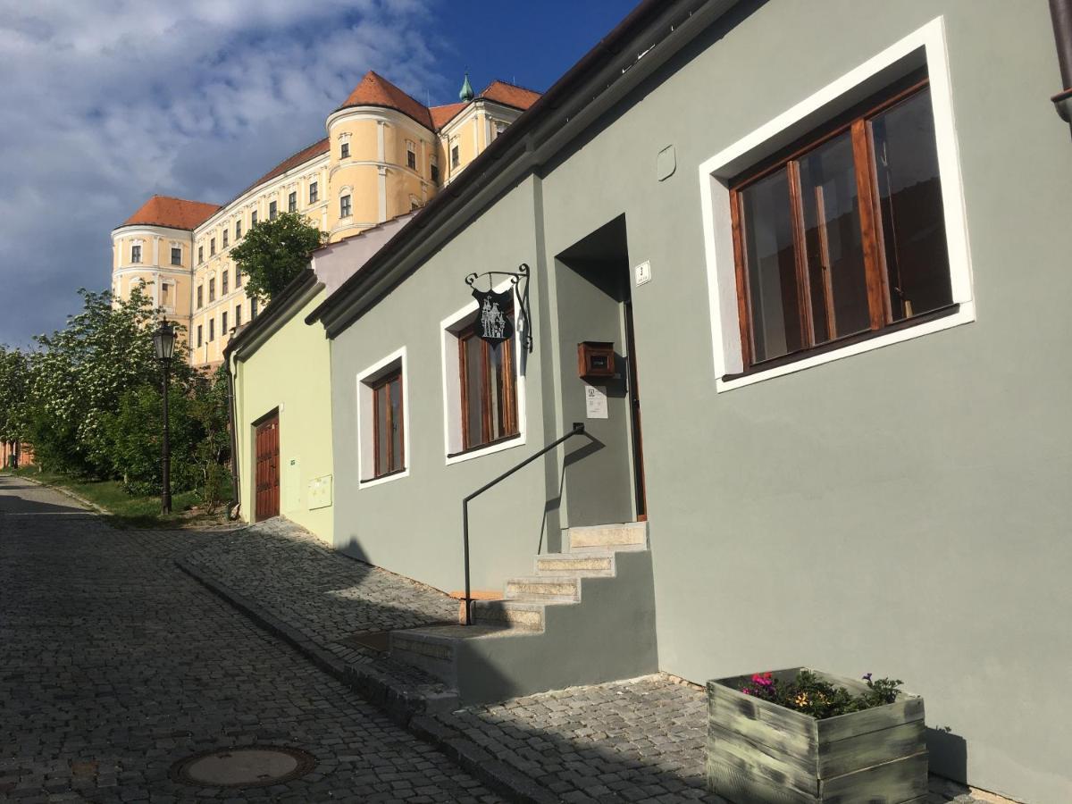 Castle-Wall-Inn Mikulov Dış mekan fotoğraf